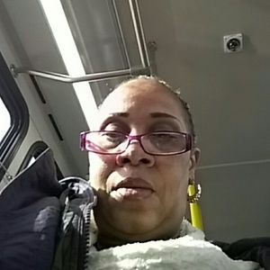 Meet your Posher, Roxanne