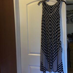 New York & Co sleeveless dress