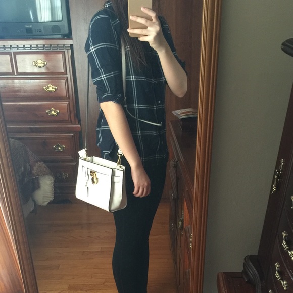 Michael Kors Small Hamilton Traveler - Picture 2 of 2