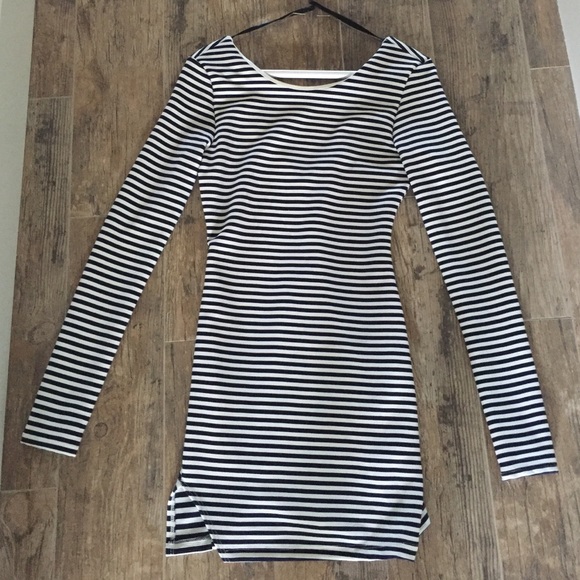White and navy long sleeve dress