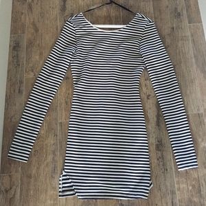 White and navy long sleeve dress