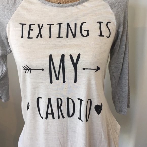 Threads Studio Top - Picture 2 of 3