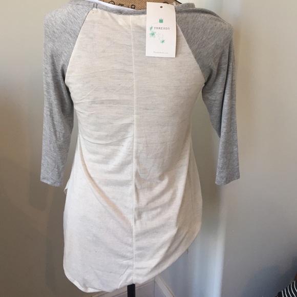 Threads Studio Top - Picture 3 of 3