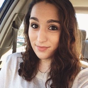 Meet your Posher, Leana