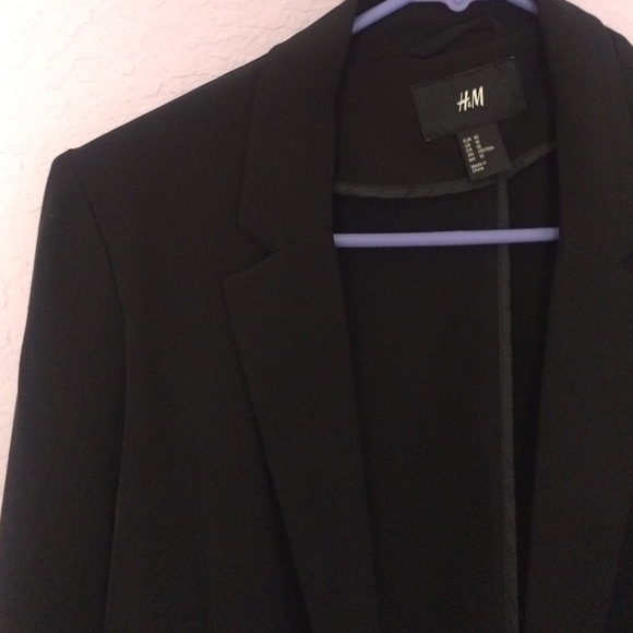 H&M Black Lightweight Blazer - Picture 2 of 3
