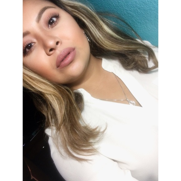 Meet your Posher, Nayelli