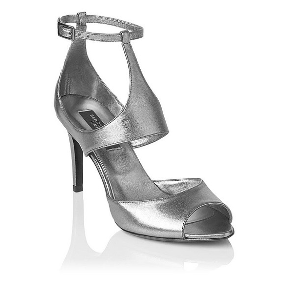 Metallic shoe