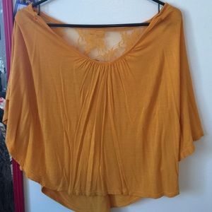 yellow flowy crop shirt!🌞🌞