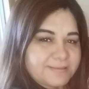 Meet your Posher, Alma