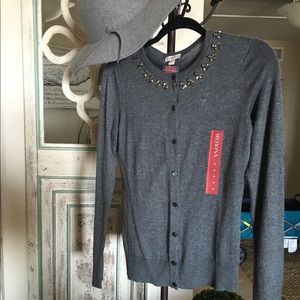 ⚡️SALE⚡️NWT jeweled Grey sweater