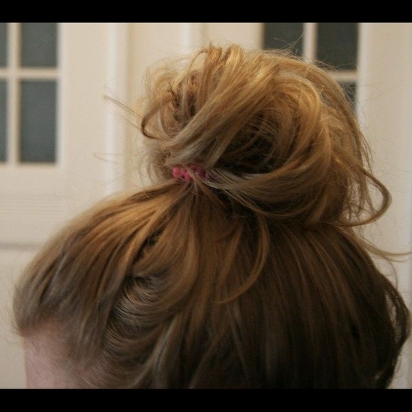 Invisibobble Traceless Hair Ring and Bracelet - Picture 3 of 4