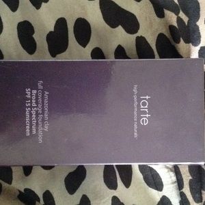 Tarte Amazonian clay full coverage foundation