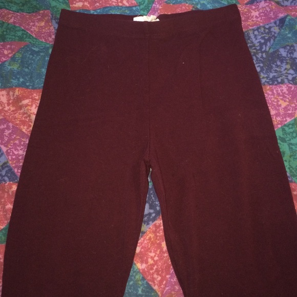 Maroon leggings