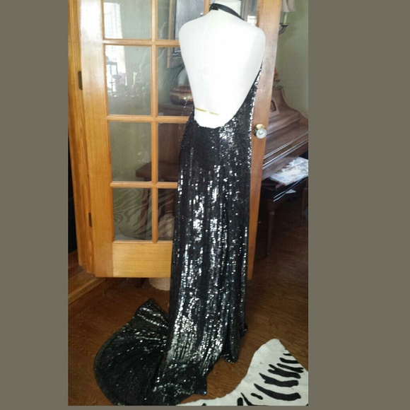 🌟 Host Pick 😍🔥 Dressed & Refresh DVF Gunmetal  Sequin Crista Gown size 8 NWOT - Picture 3 of 4