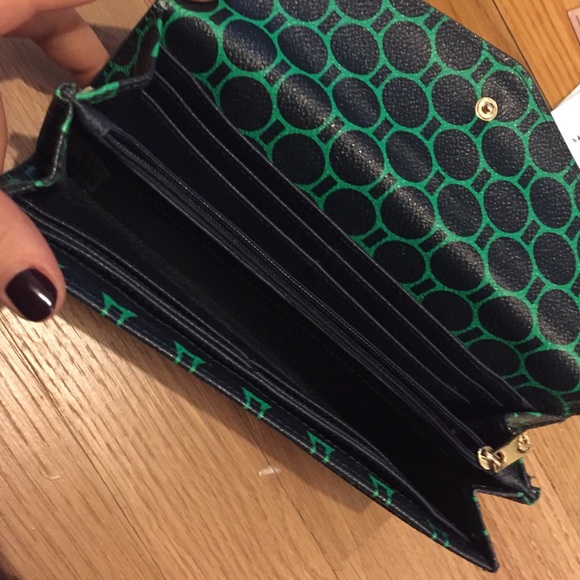 SALE Cwonder wallet. Checkbook size - Picture 2 of 3