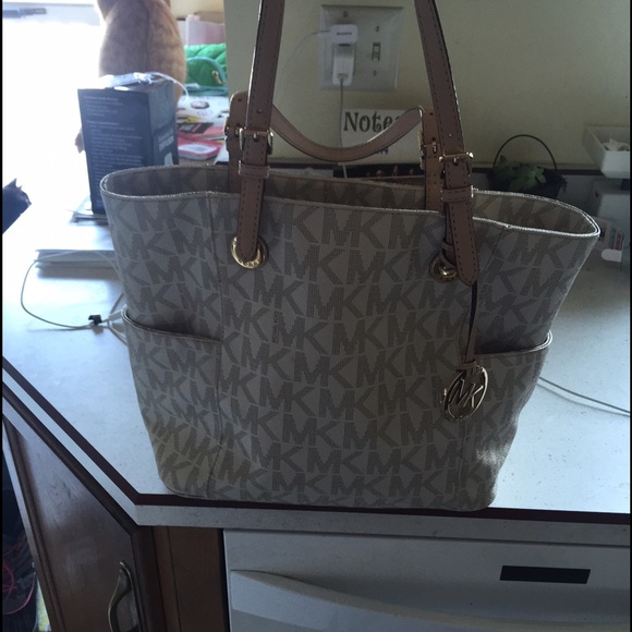 Michael Kors tote
