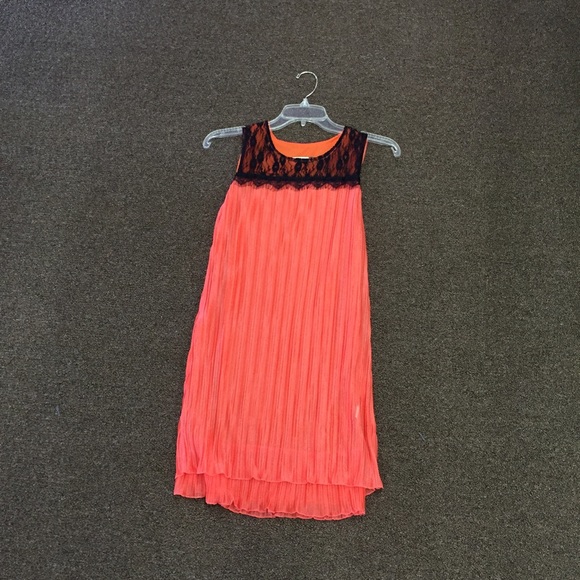 Dresses & Skirts - Dress