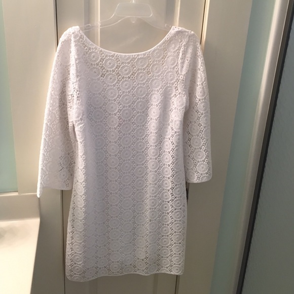 Lilly Pulitzer white dress. Size large