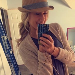 Meet your Posher, Alli