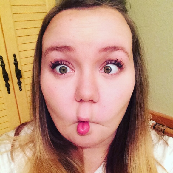 Meet your Posher, Tiffany