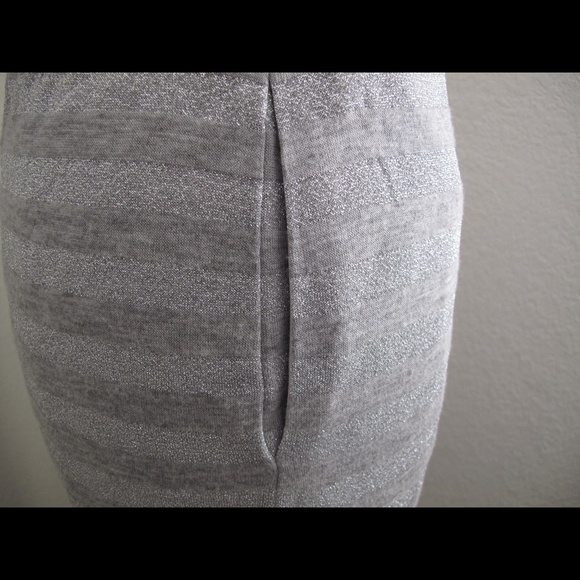SOLD!NWT Gray metallic striped maxi dress pockets! - Picture 4 of 4
