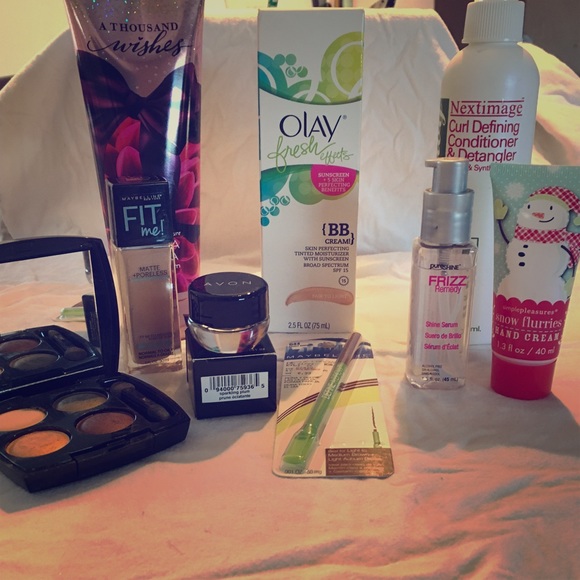 Maybelline Other - 8 pc beauty bundle!