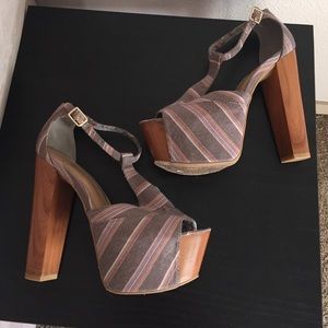 Jessica Simpson Platform Heels