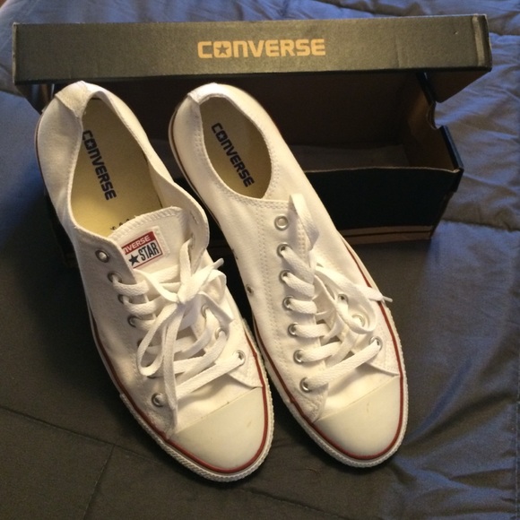 Men's 11.5 Converse all stars low tops