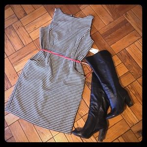 Lovely pencil Houndstooth Dress with Pockets!