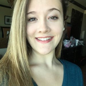 Meet your Posher, Kari