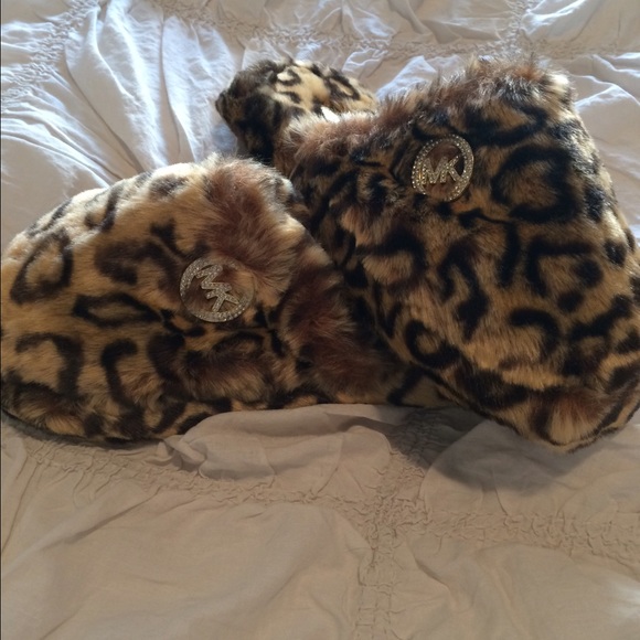 Michael Kors Leopard print slippers