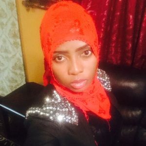 Meet your Posher, Fatima