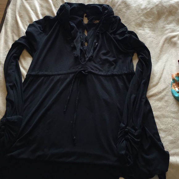 La Rok button front and back shirt