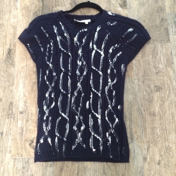 To the Max sweater size xs.
