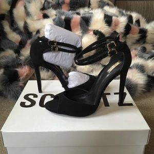 New in Box Schutz Shen Sandals - size 7.5