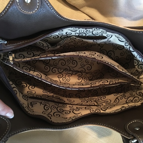 🎉SOLD🎉 - Western Purse w/Concealed Gun Pocket - Picture 3 of 4