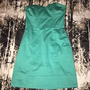 Flash sale!! H&M strapless dress SIZE 4
