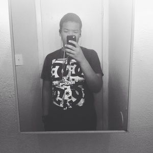 Meet your Posher, Victor