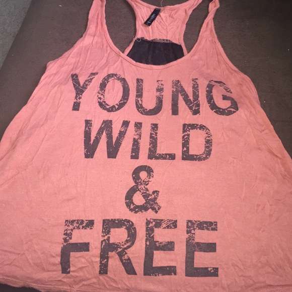 Cute tank, lace back
