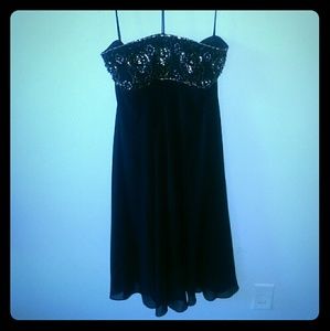 1 Hr Flash SaleCLOSET CLOSING Black Cocktail Dress