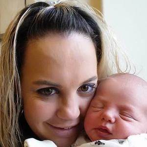 Meet your Posher, Charrity