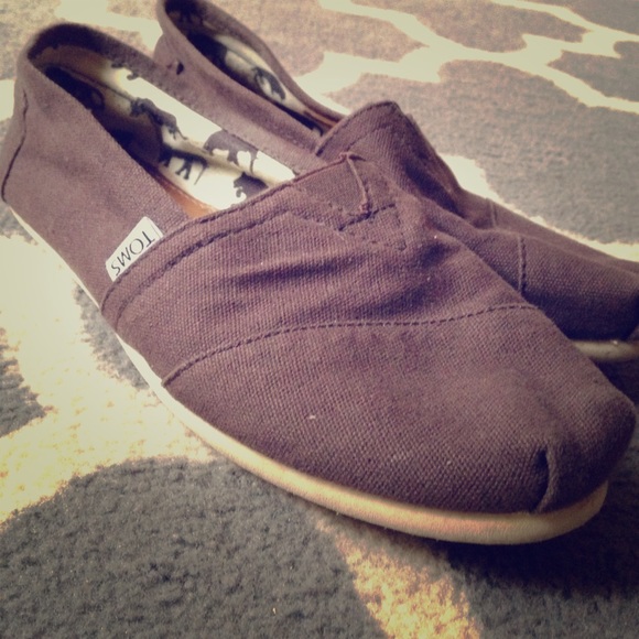 Toms shoes