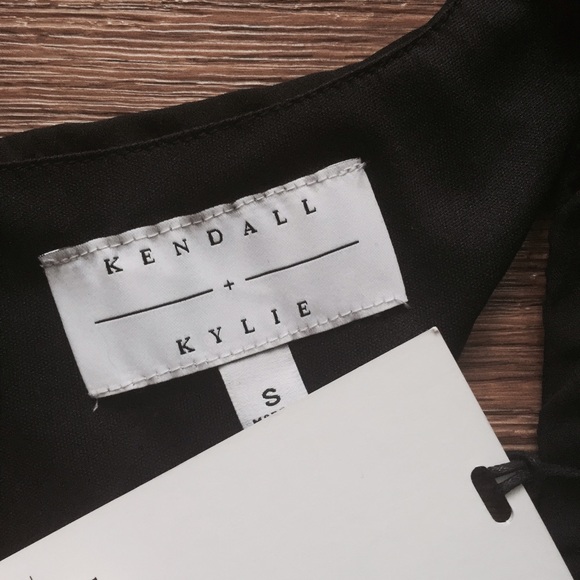 Kendall + Kylie Crop Top - Picture 4 of 4