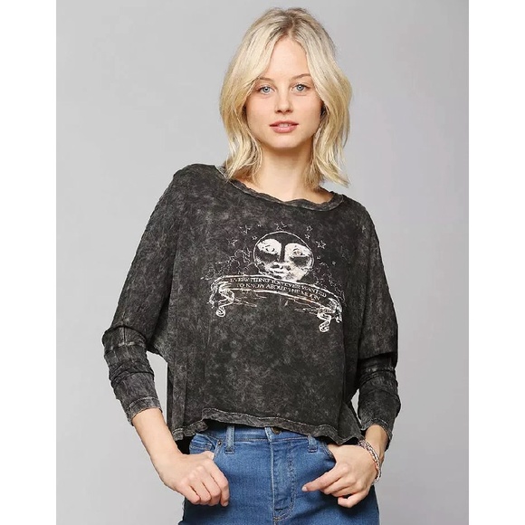 ✨Sold✨ Urban Outfitters Project Social T Tee