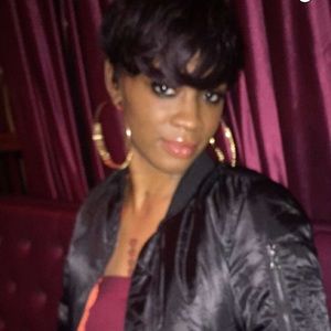 Meet your Posher, Latisha