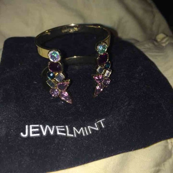 Jewelmint bracelet