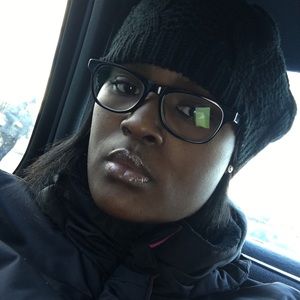 Meet your Posher, Hazel