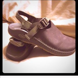 Chacos clogs like brand new.