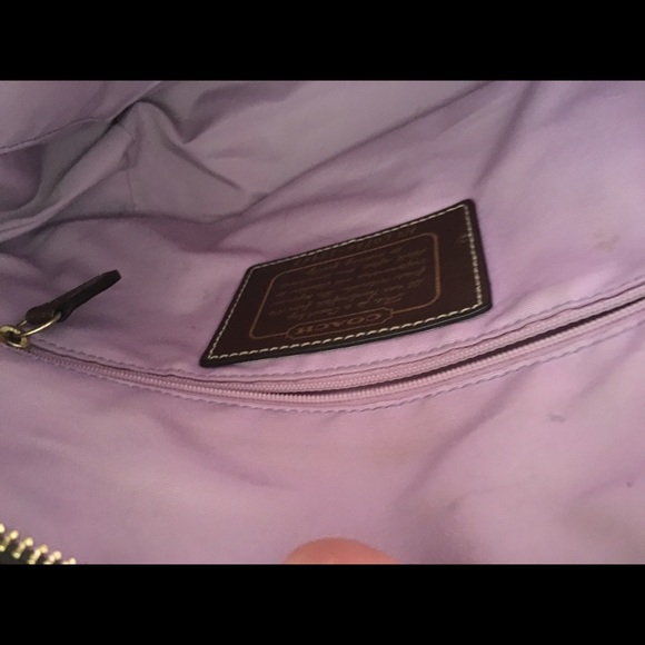 Coach signature bag, pre-loved - Picture 4 of 4