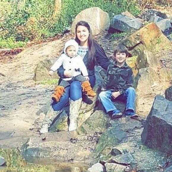 Meet your Posher, Holly